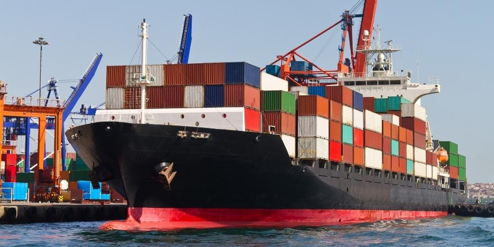 Retailers feel impact of record year for large-scale tobacco smuggling